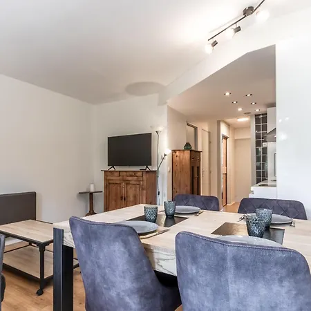 Les Jonquilles Apartment *